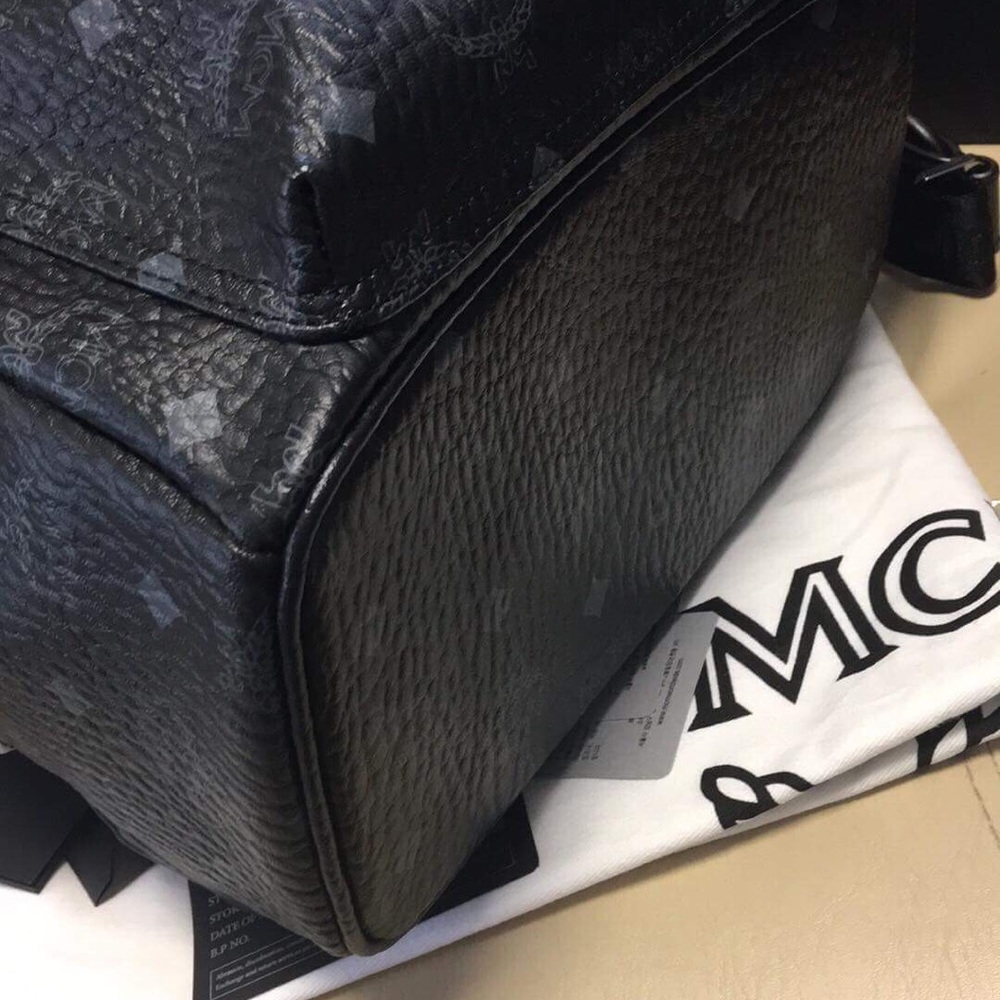 Authentic MCM backpack - Picture 4 of 8
